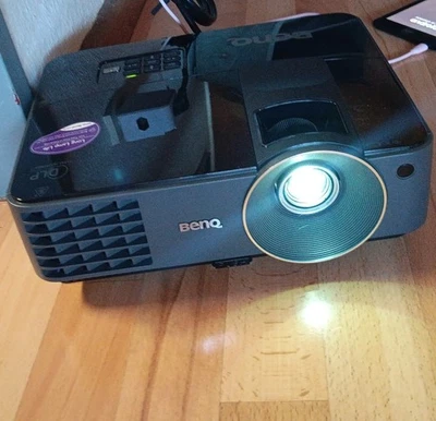 BenQ MS502 DLP-Projektor Beamer 2700 Lumen Getestet - Bild 1 von 3
