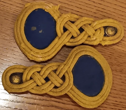 Antique Civil War era 2nd Lieutenants Shoulder Knots Infantry Eagle Buttons