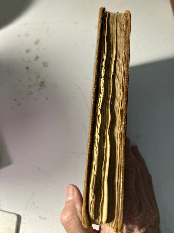 1826 THE CLASS BOOK OF  AMERICAN LITERATURE BY JOHN FROST With inscription! - Image 4 of 4