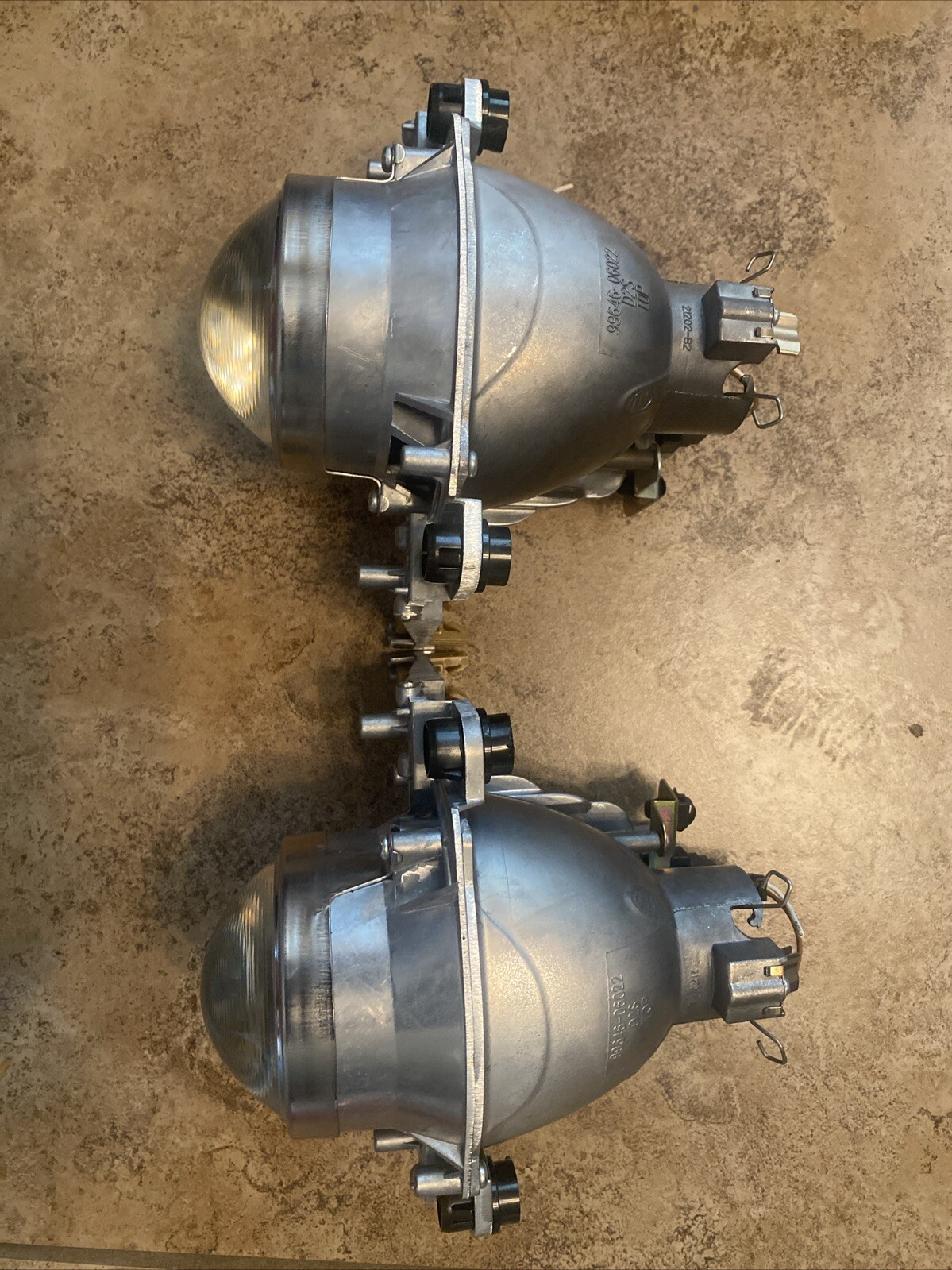 LHD BENTLEY CONTINENTAL GT 2004 XENON HEADLIGHT LENS LEFT AND RIGHT 99646-06022