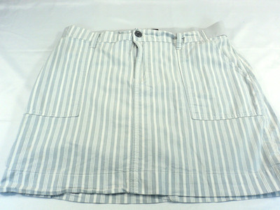Lee Premium Quality Women's Gray White Stripe Casual Comfort Skort Sz 14M