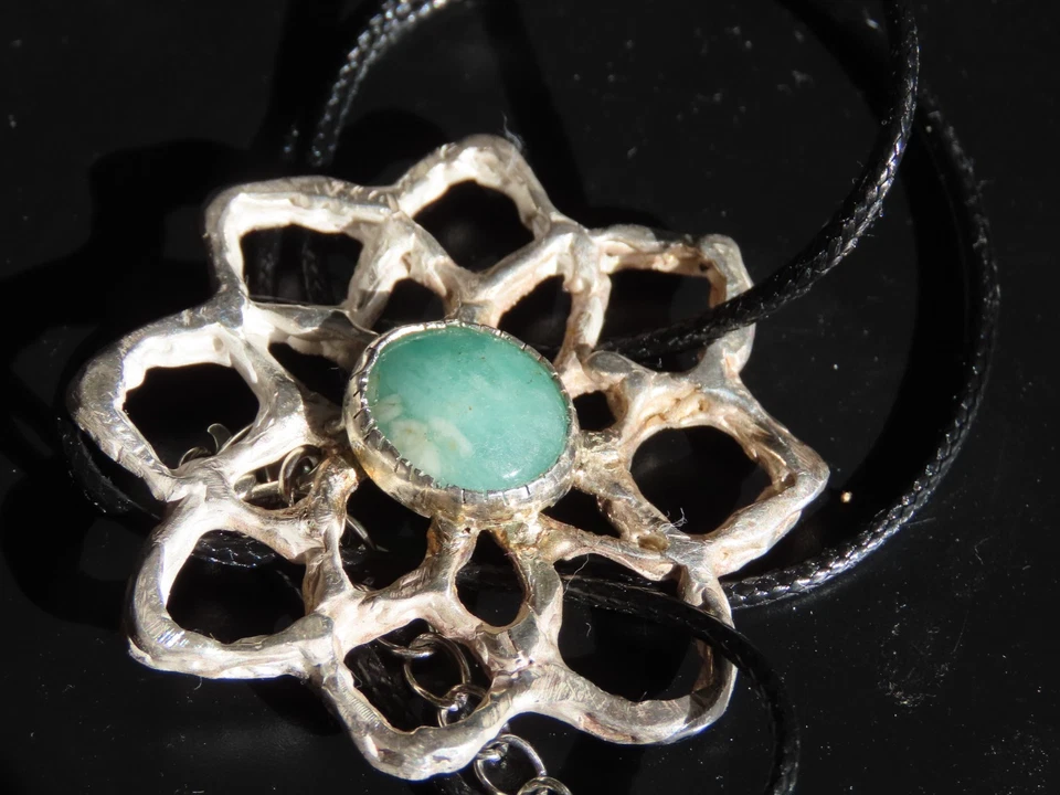 Ciondolo in ARGENTO 925 con grande smeraldo - Immagine 2 di 4