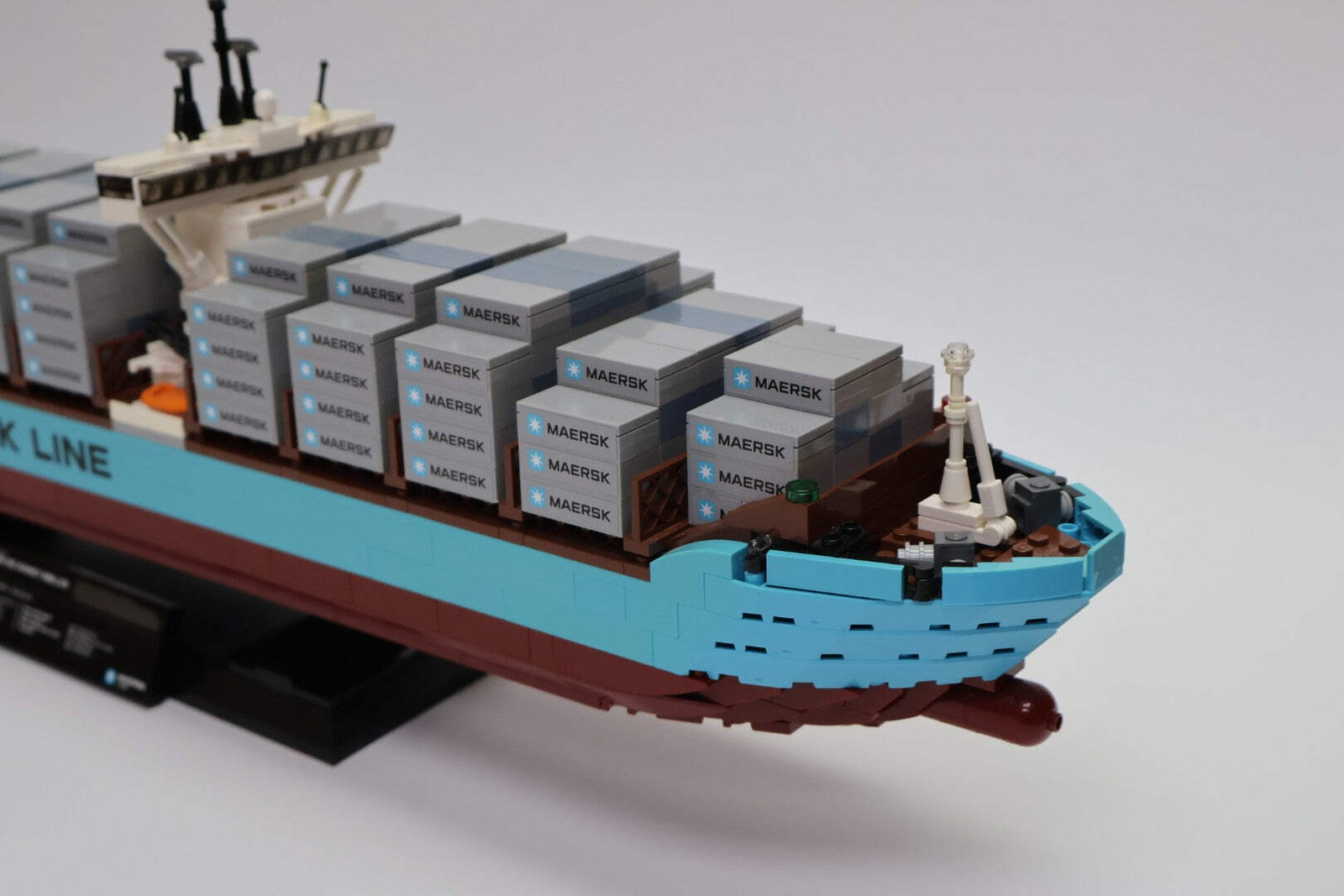 LEGO Creator Expert Maersk Containerschiff 10241 – Bild 3