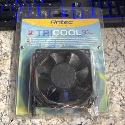 ANTEC 3 SPEED TRICOOL 92MM