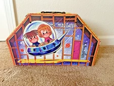 Mini Martians Star House Case Playset 1967 J. Swedlin & Ryans world Spaceship