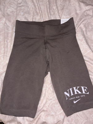 womens grey nike cycling shorts