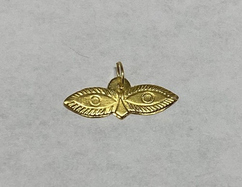 14 Karat Gold Plain Santa Lucia \