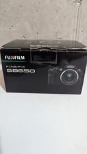 FUJIFILM FINEPIX S8650. 36x Zoom Bridge Camera.
