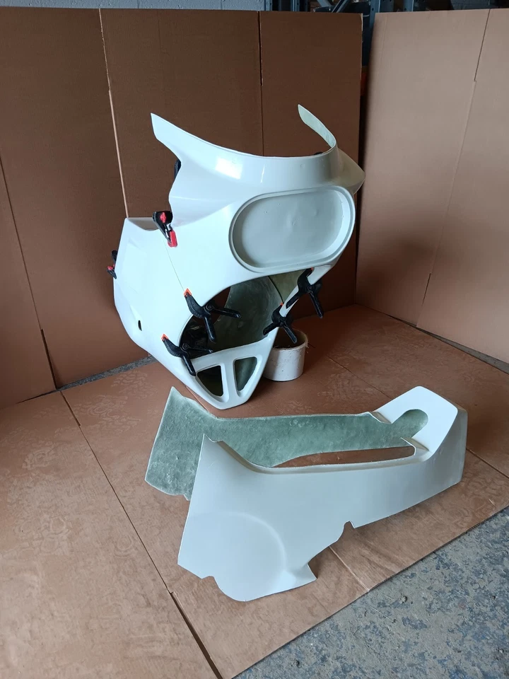 Suzuki GSXR 1100 GSX-R1100 1986/87 Fairings Panel Set Fiberglass New - Image 2 of 4