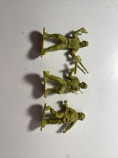 Army Men Lot 3 Solders Approximately 3  Tall