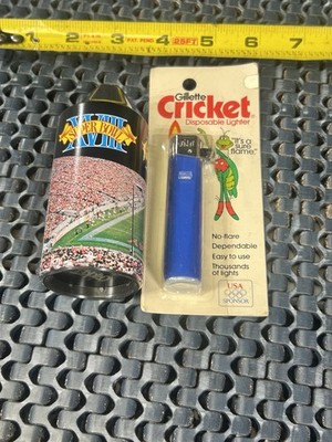 VTG. Gillette Cricket  Super Bowl Table Cigarette Lighter Holder W/Lighter