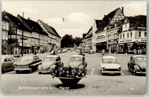 10654290 - 3338 Schoeningen Marktplatz Telefonzelle VW Kaefer Radio Wendt
