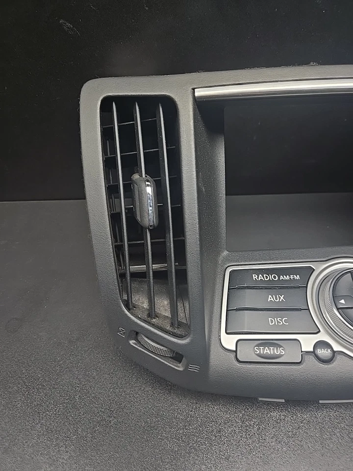 Infiniti G35 G37 2007-13 tablero central radio navegación moldura bisel aire acondicionado ventilaciones Foto 4 de 4