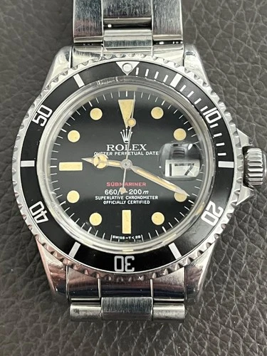 ROLEX 1680 RED SUBMARINER FEET FIRST NICE YELLOW LUME MANS VINTAGE WRISTWATCH.