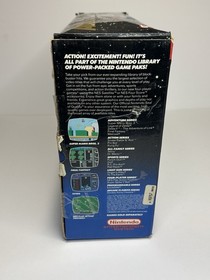 Nintendo NES Action Set Consola Paquete con Caja, Zappers, Extras - LEER