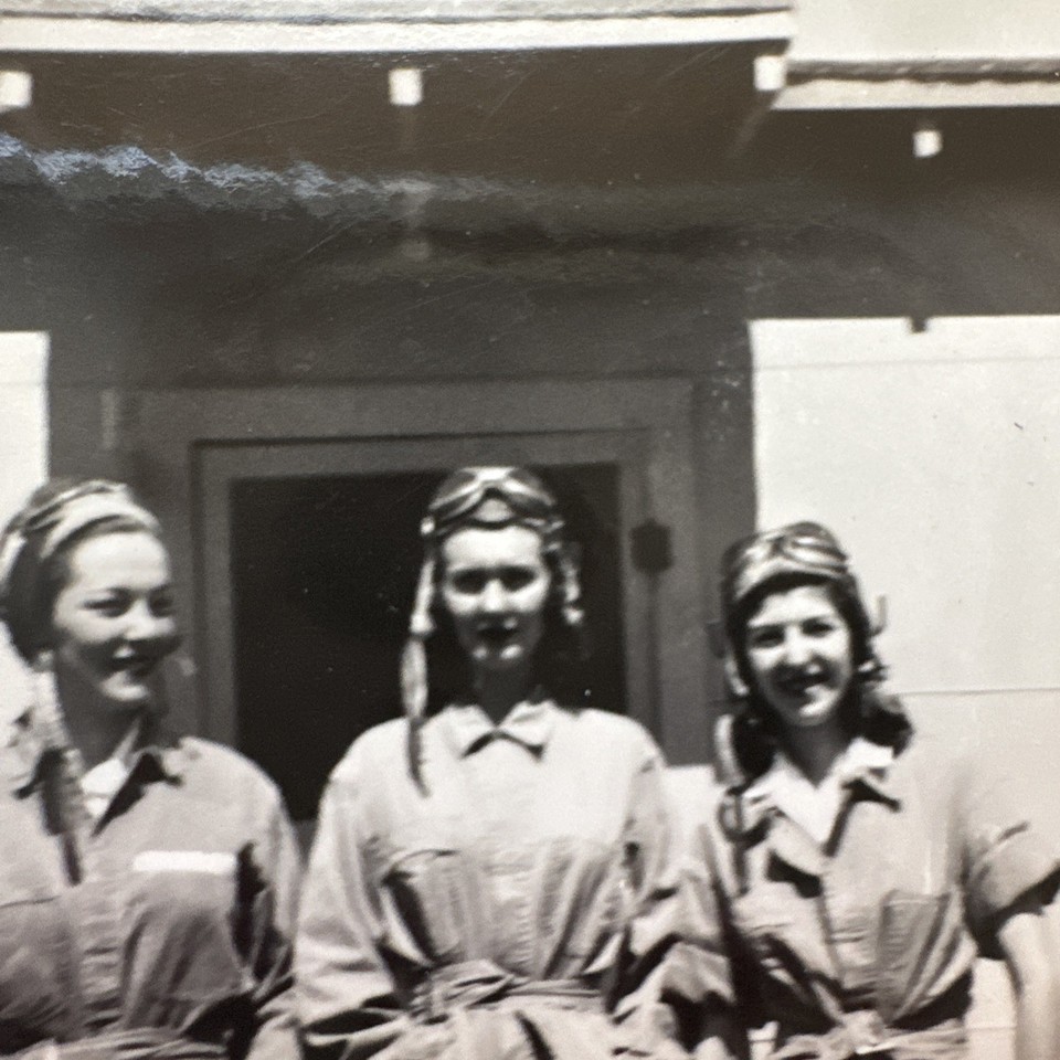 Original Women’s Air Force Service Pilots WASP Photos WWII Avenger ...