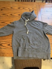 Amazon Essentials Women's Gray Sweatshirt Size Medium