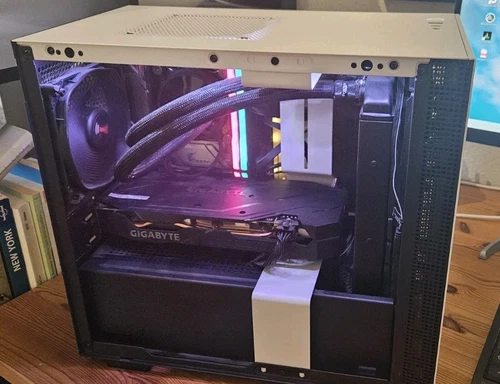 NZXT H210i Mini-ITX Gehäuse Weiß/Schwarz – sehr guter Zustand mit Zubehör