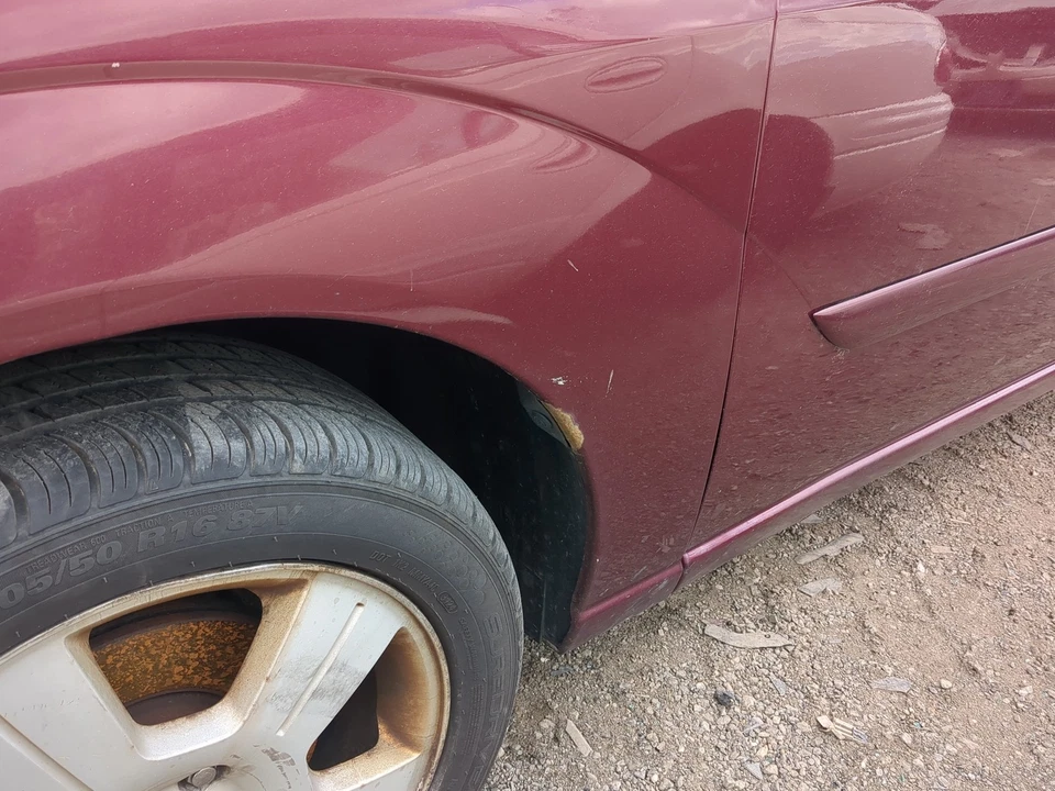 2005 - 2007 年福特福克斯发球杆挡泥板 F9Y1P — 第 2/4 张图片