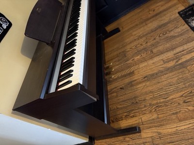 Yamaha Arius YDP-160 Digital Piano - 88 Weighted Keys - Dark