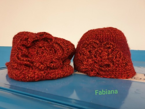 Sciarpa e cappello fatto a mano all'uncinetto. Schel und Mütze. Scarf and  hat. | eBay