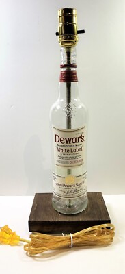 Dewar's White Label Scotch Whiskey Liquor Bottle TABLE LAMP LIGHT with Wood Base