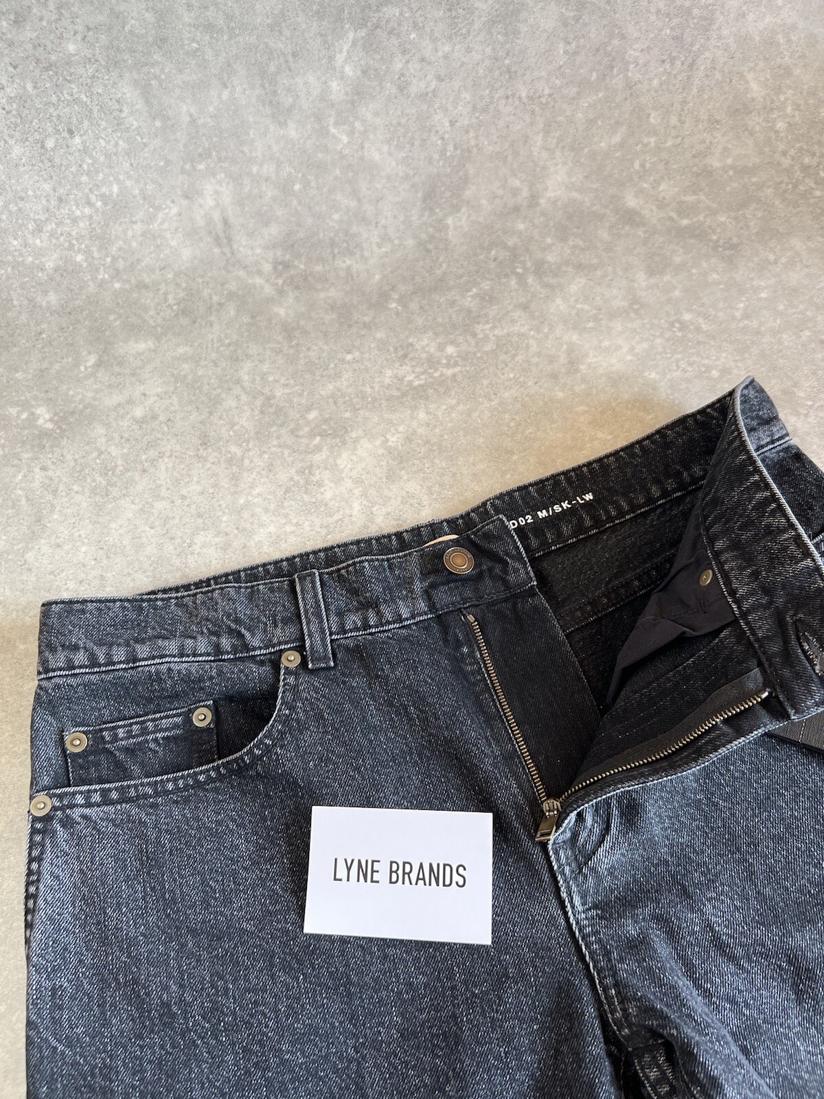 Jeans denim neri Stonewash effetto invecchiato Saint Laurent taglia W32 L29 prezzo disponibile £420