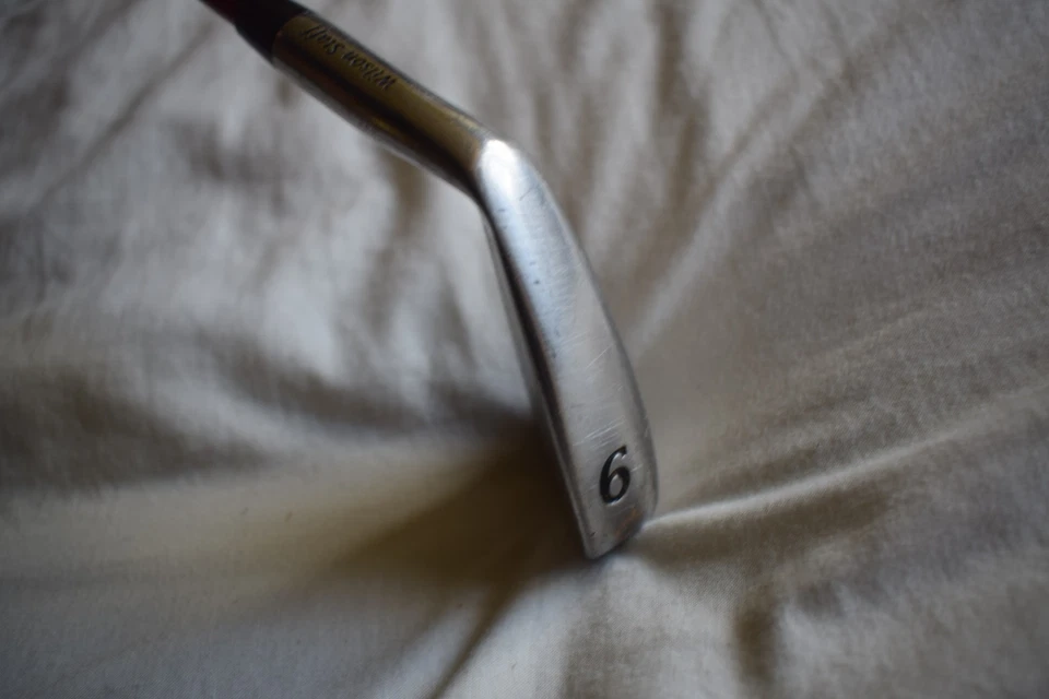 Junior WILSON 6 iron, Graphite Shaft, Right-Hand FREEPOST - Image 2 of 4