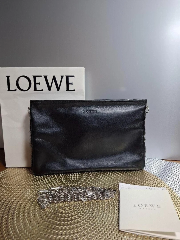 LOEWE Black Fur clutch bag Crossbody chain leather used with Box - Изображение 2 из 4