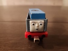 Thomas The Tank  Friends Take n Play Along 2009 Troublesome Truck Die W Cargo
