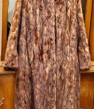 Vintage MCM Fur Coat, XL Real Fur -3/4 silhouette in good condition, beautiful S