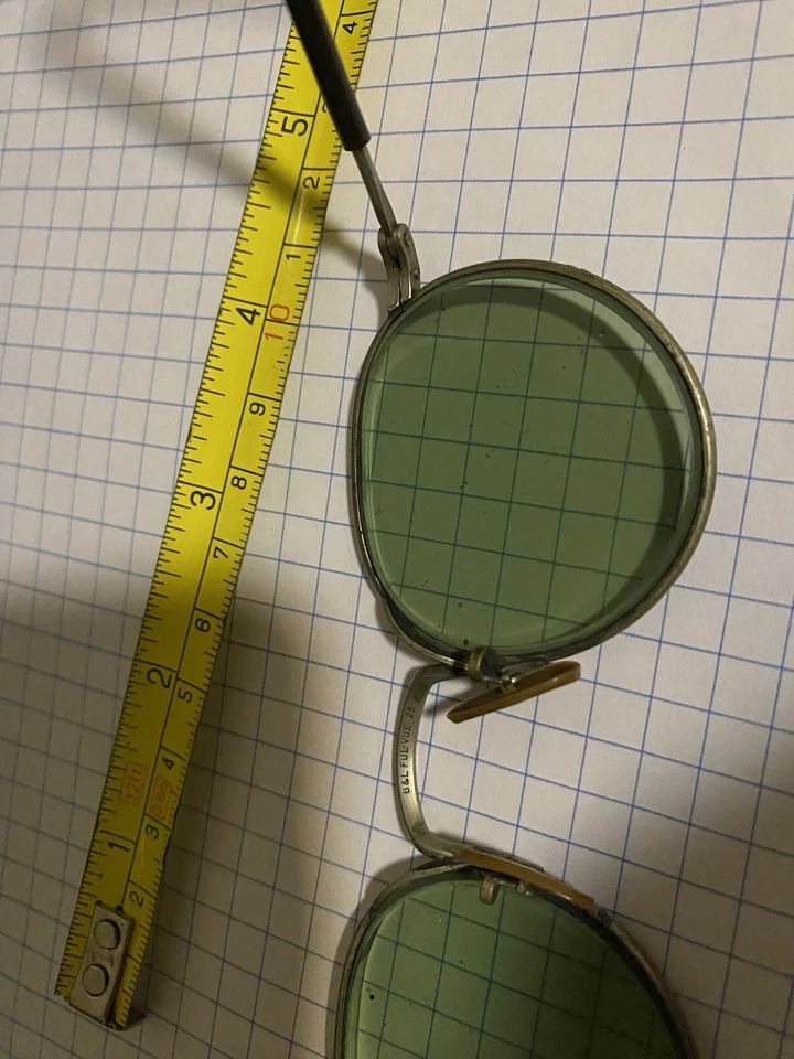 Lente de vidro verde templo cabo estrutura de aço taco completo Bausch + Lomb. Largura 133 mm - Imagem 4 de 4