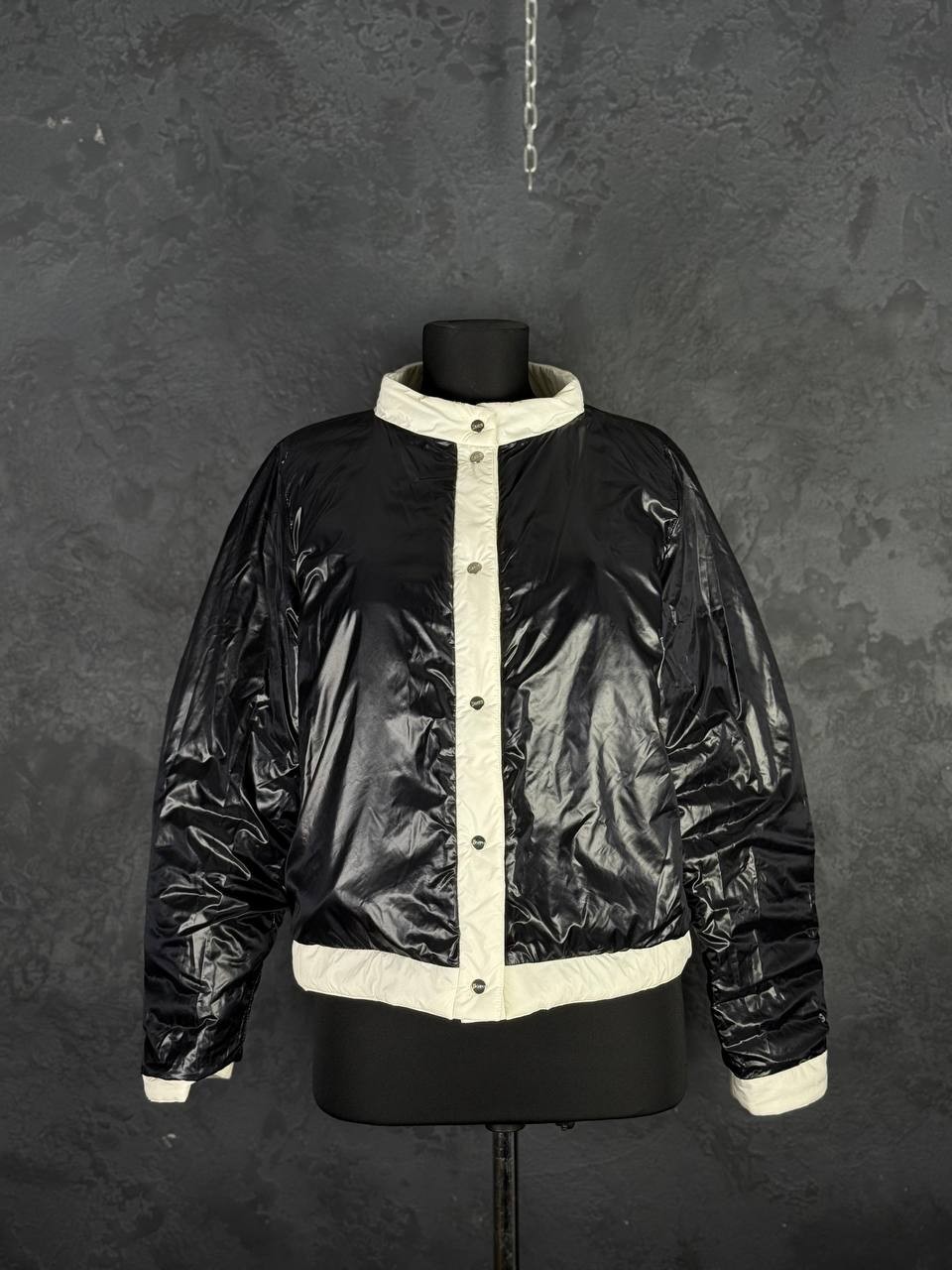 HERNO Women's Lightweight Down Jacket - image 9