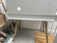 vanity table with mirror