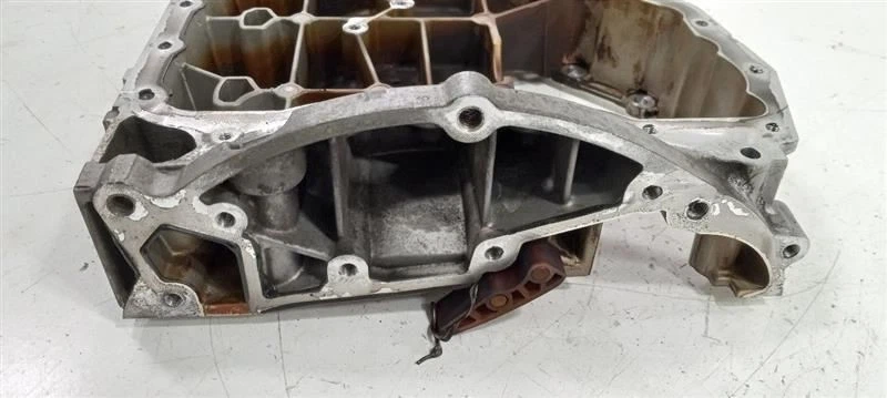 Tapa principal cigüeñal bloque motor Volkswagen Rabbit 2006 2007 2008 2009 Foto 2 de 4