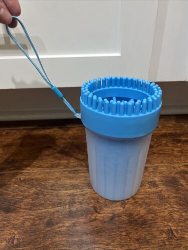 Portable Dog Paw Cleaner Cleaning Muddy Feet for Medium Dogs Cats