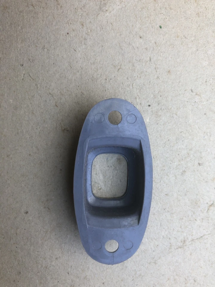 SAAB 96 Sport MC850 / V4 / GT 1964 1965 1966 интерьер пластиковый 724618 N.O.S - Изображение 2 из 3