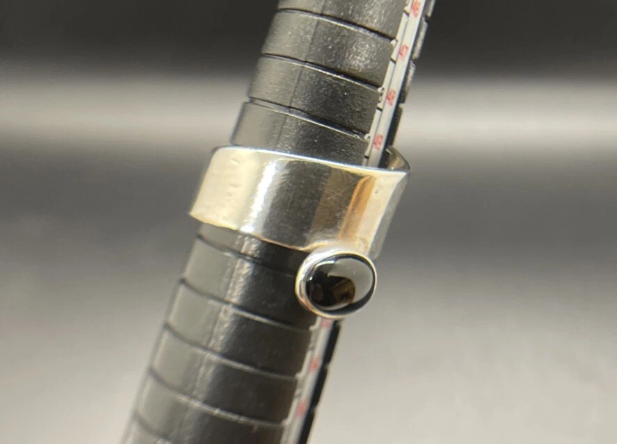 Rare SILPADA .925 Sterling Silver Black Onyx Wrap Style Ring R0946 Size 6 - Image 4 of 4