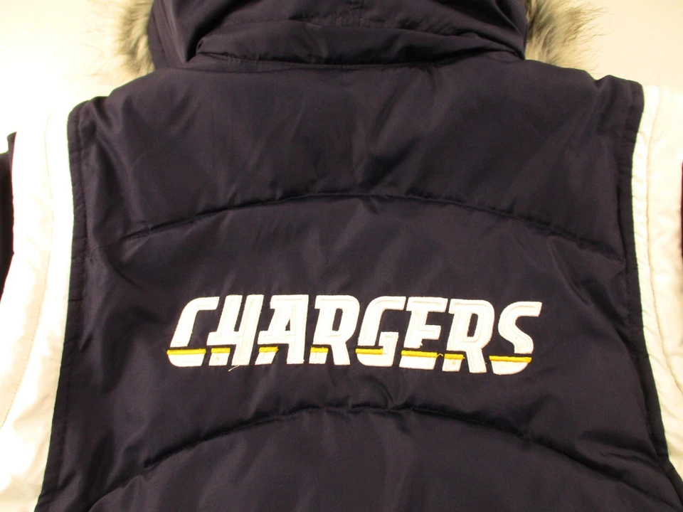 Chaqueta Reebok Los Angeles Chargers para mujer grande acolchada con capucha cremallera Foto 3 de 4