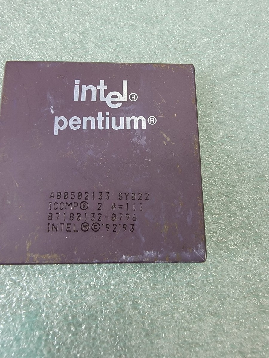 Intel Pentium 133MHz CPU Socket 577 A80502133 SY022, Vintage