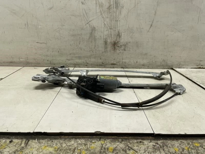 2002 CHEVROLET SUBURBAN 1500 FRONT LEFT DOOR WINDOW REGULATOR w/ MOTOR OEM+ - Image 4 of 4