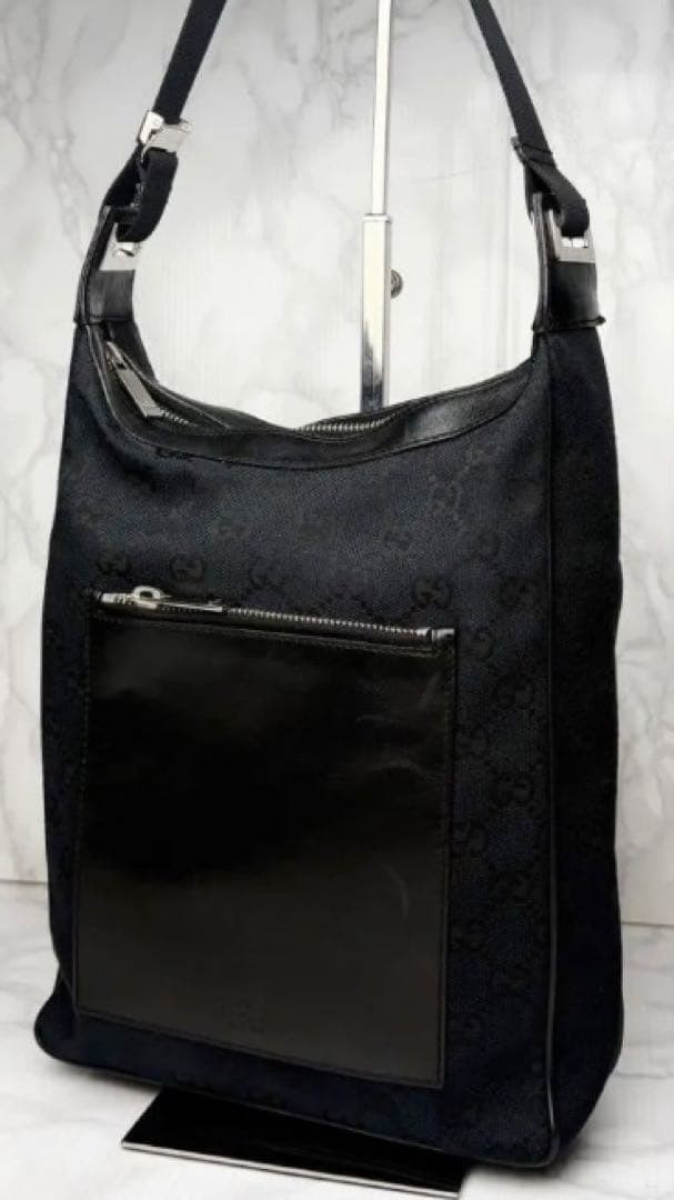 Authentic Excellent condition GUCCI shoulder bag … - image 1