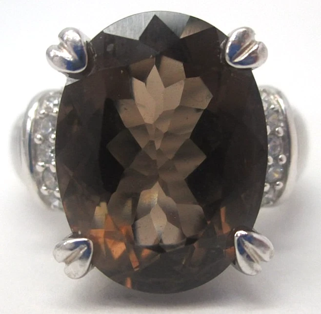 Anillo Judith Ripka Plata de Ley y Cuarzo Ahumado Talla 6 con Circonita Cúbica Foto 2 de 4