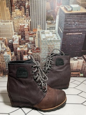 Ladies Sorel Brown Suede Round Toe Waterproof Insulated Winter Boots Size: 8.5