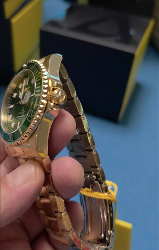 Кварцевые часы Invicta 30027 — Pro Diver 43 мм — золотой/зеленый циферблат - Изображение 3 из 4