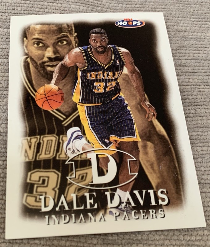 Dale Davis #16 NBA Hoops 1998 Basketball Card (Indiana Pacers)