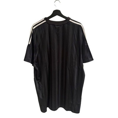 BALENCIAGA × adidas Oversized Soccer V- Short Sleeve T-Shirt 3