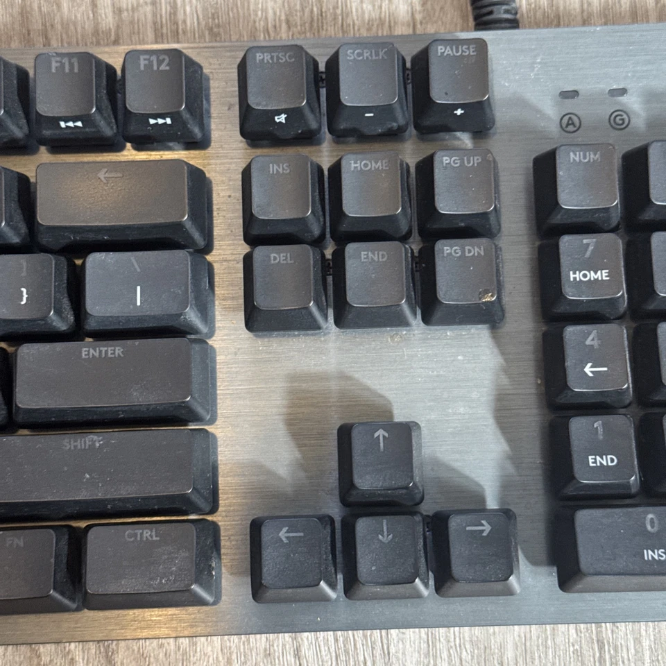 Logitech G G512 Carbon IGX Brown RGB Mechanical Gaming Keyboard Black Clean - Image 3 of 4