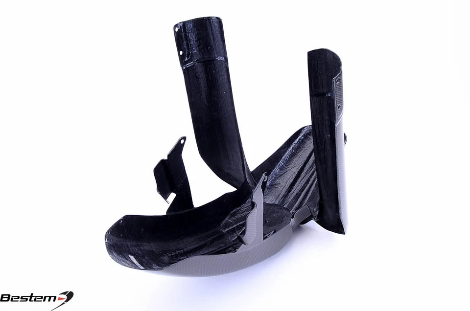 Carenado guardabarros delantero Triumph Tiger 800XC 100 % fibra de carbono Foto 4 de 4