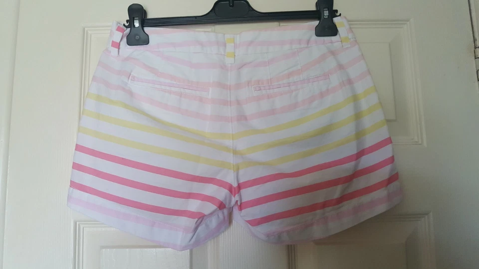 Old Navy size XS pastel striped shorts in pink - Image 2 of 4